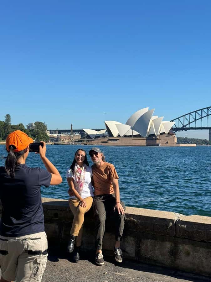 1/2 day Sydney Sightseeing and Bondi Beach Tour - The Rocks walking tour: cobblestones, architecture, and why it mattered