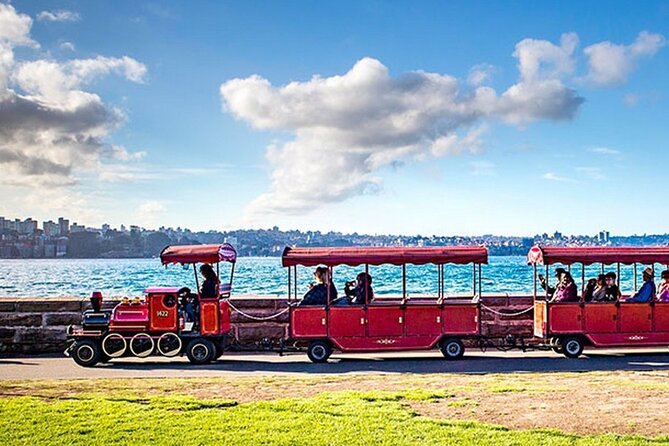 30-Minute Sydney Harbour Jet Boat Ride: Jet Blast - The adrenaline core: spins, fishtails, and power brake stops
