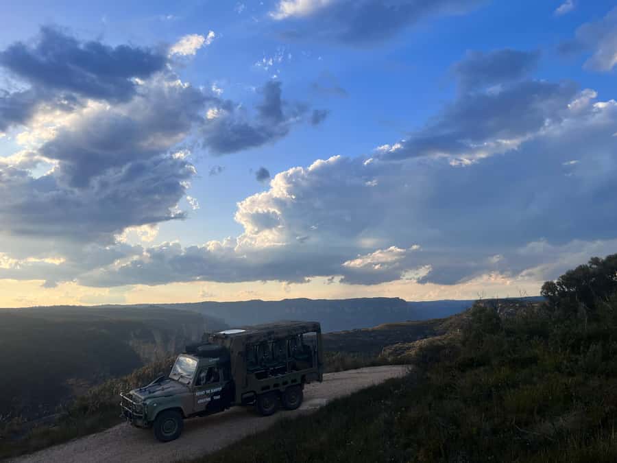 Blue Mountains 3 Hour Army Truck Adventures - Dirt-Track Walks: Small Effort, Big Payoff