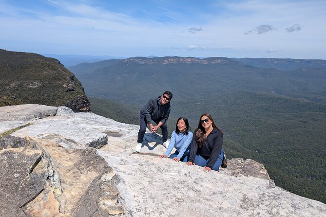 Blue Mountains Day Tour :Wildlife, Waterfall Walk & Three Sisters - Guide time matters, and Rocky sets the tone