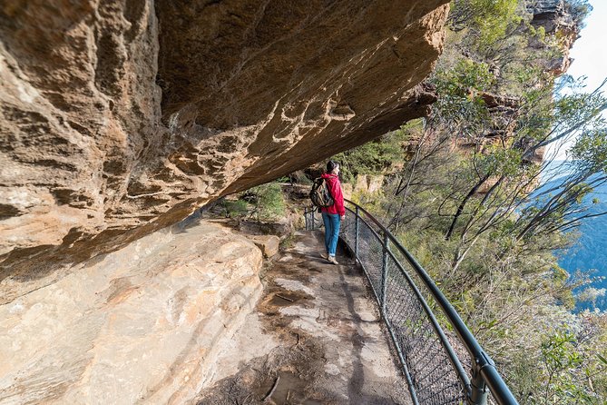 Blue Mountains Deluxe Small-Group Eco Wildlife Tour from Sydney - Govetts Leap and Bridal Veil Falls: the views plus the stairs option