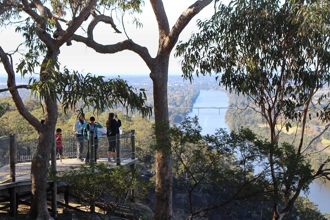 Blue Mountains Private Charter - Stop 3: Katoomba, Cliff Drive viewpoints, and Three Sisters at Echo Point