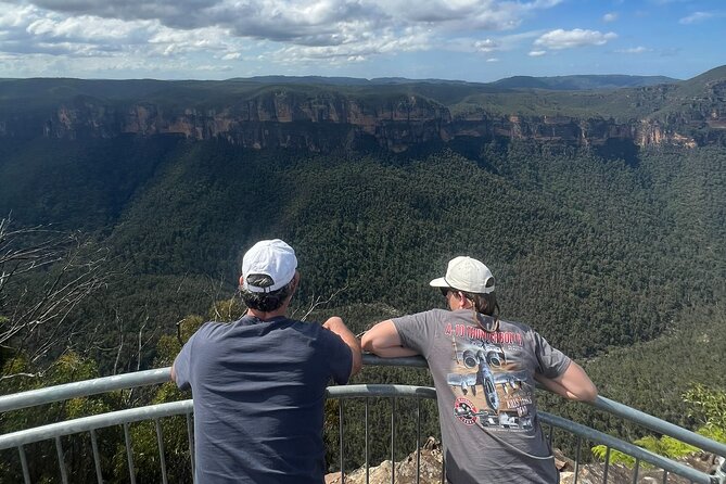 Blue Mountains Private Tour & Scenic World Included - Blackheath vs Featherdale: pick your wildlife style and walking level