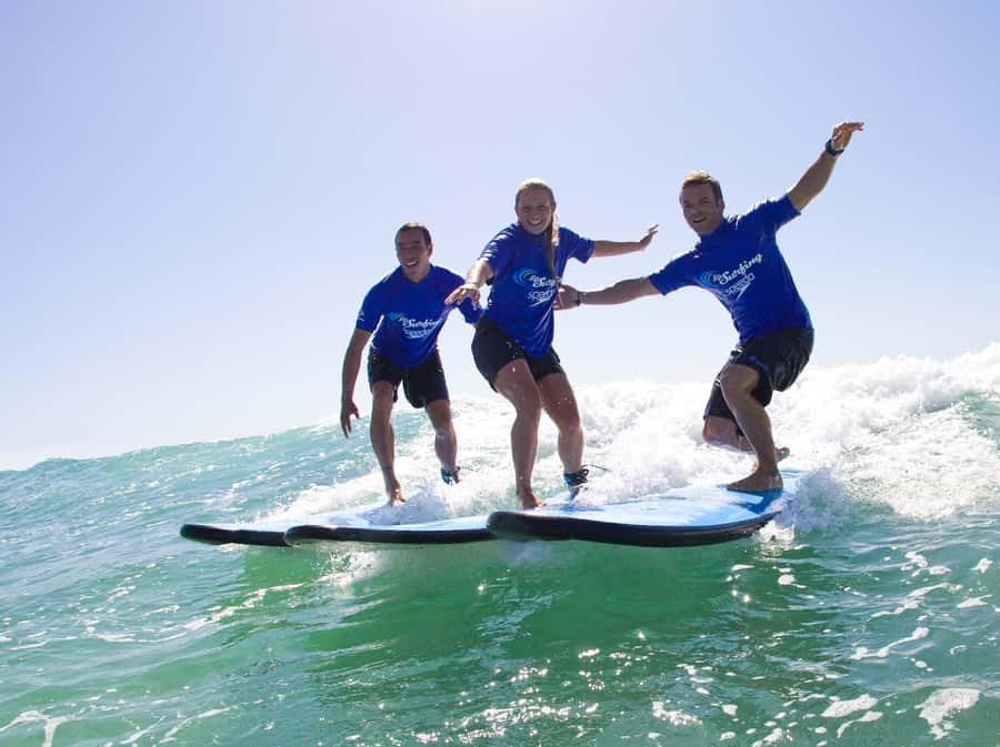 Bondi Beach: 2-Hour Surf Lesson Experience for Any Level - Getting ready: meeting at Lets Go Surfing and what to pack