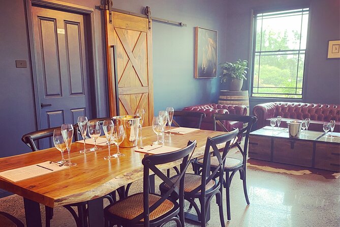 Boutique Wine Tasting Experience in Pokolbin - Your host matters: what you gain from a small-group guide