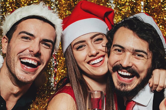 Christmas Day Dinner Cruise on Sydney Harbour - Why a 7:00 pm Christmas dinner cruise makes sense