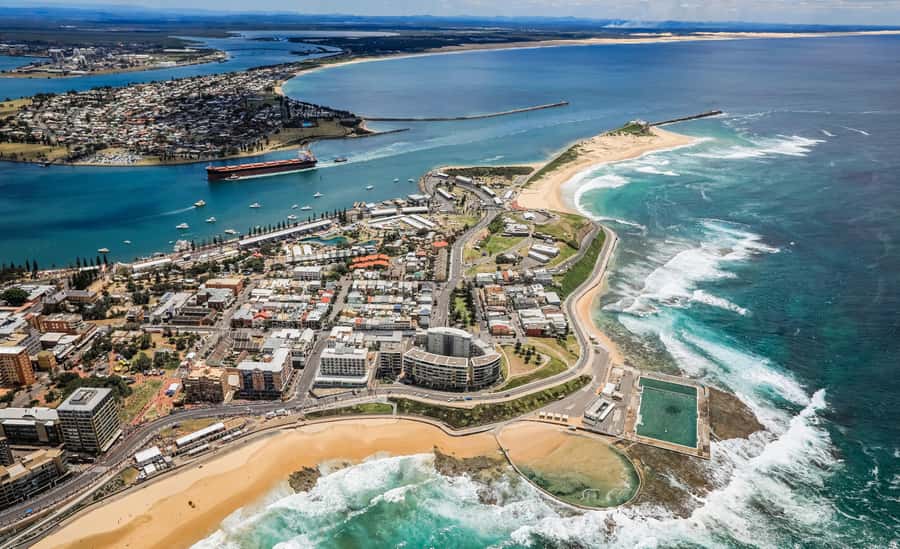 Discover Newcastle: Coastal Charms & City Secrets - mini van - Meeting at the Fountains and getting your bearings