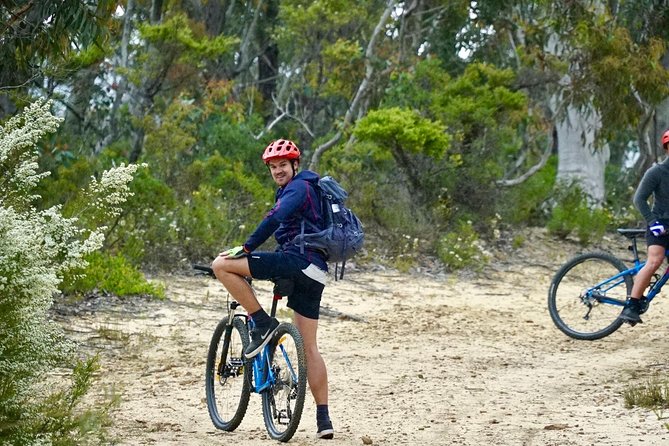 E-bike (electric) - Blue Mountains - Hanging Rock - SELF-GUIDED Hire Service - Timing, group size, and why 9:00am is a good idea