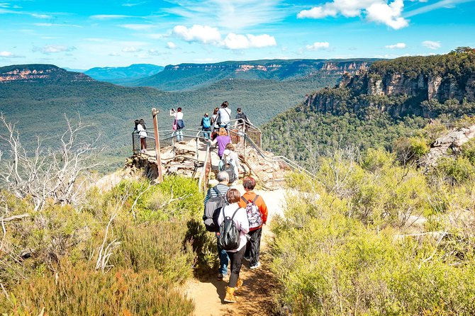 Exclusive Blue Mountains Wildlife and Bushwalk Tour From Sydney - The Three Sisters and Echo Point: classic views with Dreamtime context