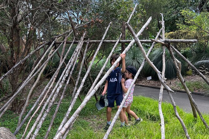 Foraging Tour: Botanical Gardens Walk & Picnic - The picnic: bush flavors, harbour air, and a place to slow down