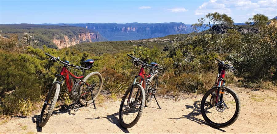 From Blue Mountains: Mountain e-Bike Ride, HANGING ROCK - Burramoko Ridge to Grose Wilderness edge: the riding that makes the day