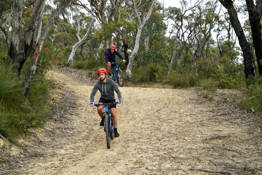 From Blue Mountains: Mountain e-Bike Ride, HANGING ROCK - Timing, weather, and what to bring so the ride stays fun