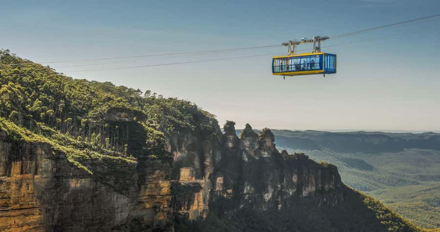 From Sydney: Blue Mountains Day Tour & Hop-on, Hop-off Tour - Central Station pickup at 7:45am, then straight into the plan