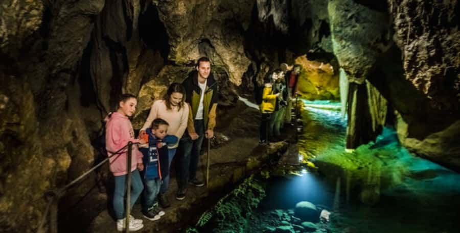 From Sydney: Blue Mountains Sightseeing And Sunset Day Tour - Leura Village: your break from views, with real town time