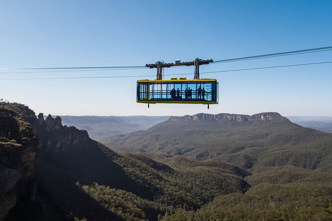From Sydney: Blue Mountains with Zoo, Koala Photo & Scenic World - Westbound to the Blue Mountains: the UNESCO part starts with Echo Point