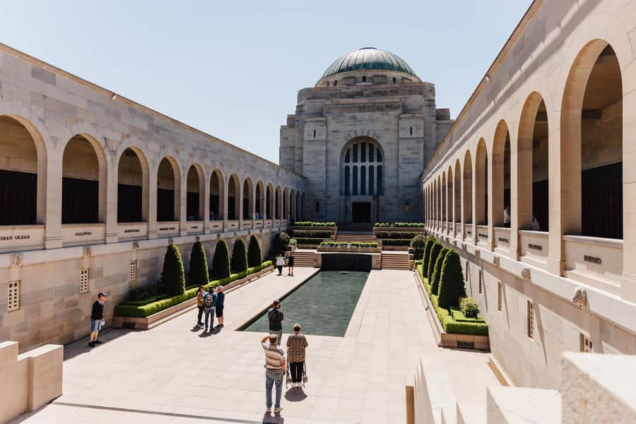From Sydney: Canberra Day Tour - Should you book this Canberra day tour?