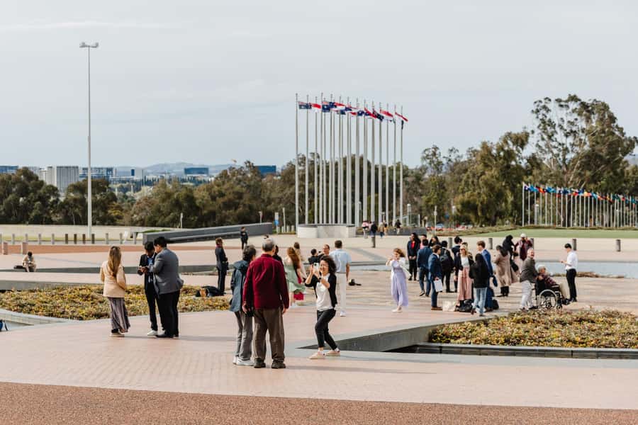 From Sydney: Canberra Day Tour - Pace, comfort, and value of a $131 Canberra day trip