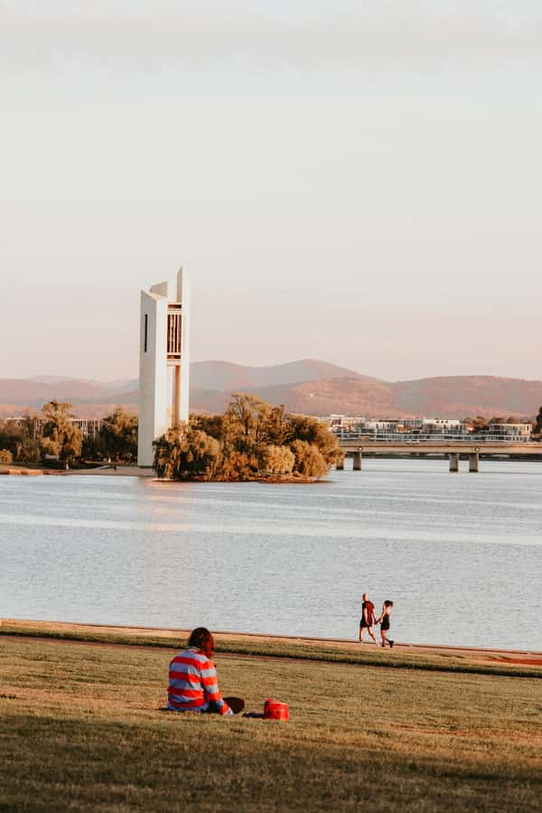 From Sydney: Canberra Floriade Festival Includes Lunch - The guide factor: why the bus narration can make or break the day