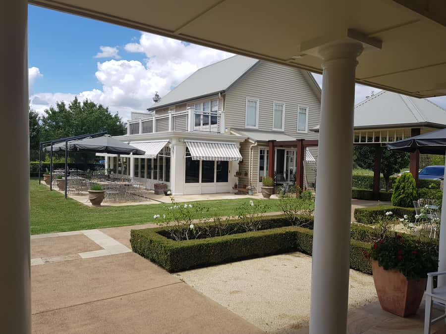 From Sydney: Luxury Hunter Valley Private Tour - Boutique to globally renowned cellar doors, with a private guide doing the work