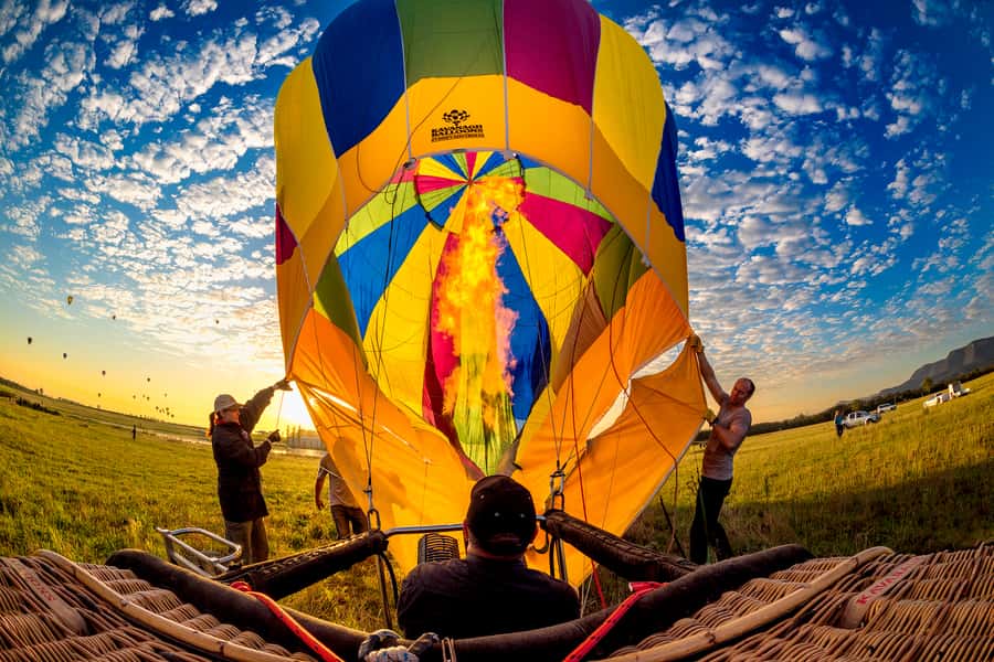 Hunter Valley: Sunrise Balloon Ride with Bubbly Breakfast - Peterson House Winery: why the bubbly breakfast feels like the payoff