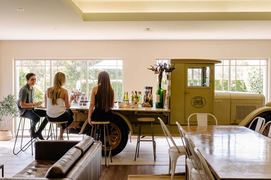Hunter Valley: Tulloch Wine Tasting and Chocolate Pairings - Your 45 Minutes at Tulloch: 5 Wines, 5 Chocolate Pairings