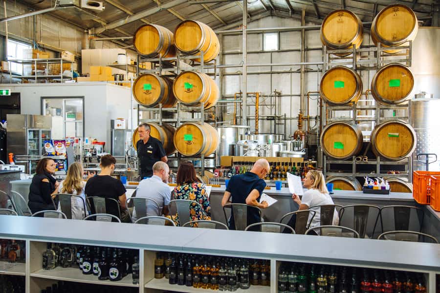 Hunter Valley: Wine, Spirits, and Cheese Tour with Lunch - Three Winery Stops with Red and White Tastings You Can Actually Compare