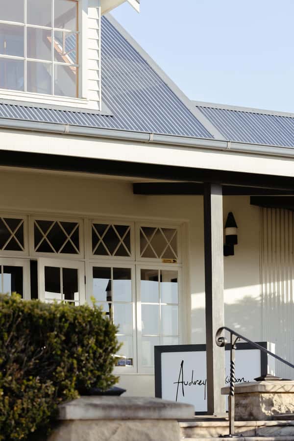 Hunter Valley: Wine Tour with 2-Course Lunch, Choc & Cheese - Coach Comfort, Timing, And Small Tips That Make The Day Better