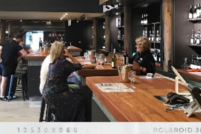Hunter Valley Wines, 2-Course Lunch, Cheese & Chocolate Tour - Two-Course Lunch at voco Kirkton Park Hotel with Paired Wines