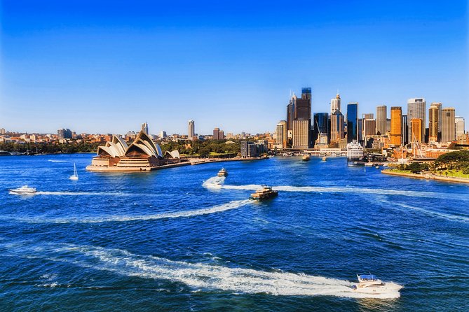 Jazz Lunch Cruise on Sydney Harbour - Live Jazz and Pop: Great Background Music, With a Few Quirks