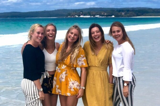 Jervis Bay Tour with Dolphins, Kangaroos & World's Whitest Beach - Guides, small group size, and the photo support that helps