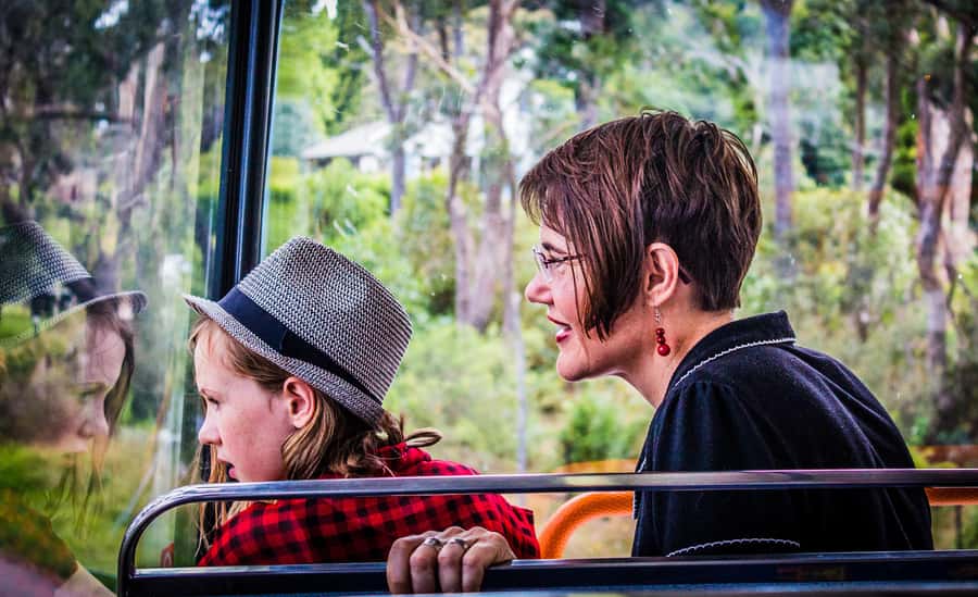 Katoomba: Blue Mountains Full-Day Hop-On Hop-Off Bus Tour - The Driver-Guide and Guidebook Combo That Actually Helps