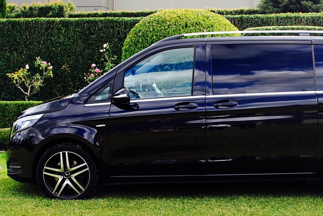 Luxury Mini Bus - Sydney Airport Transfers - How to use this transfer to improve the first night