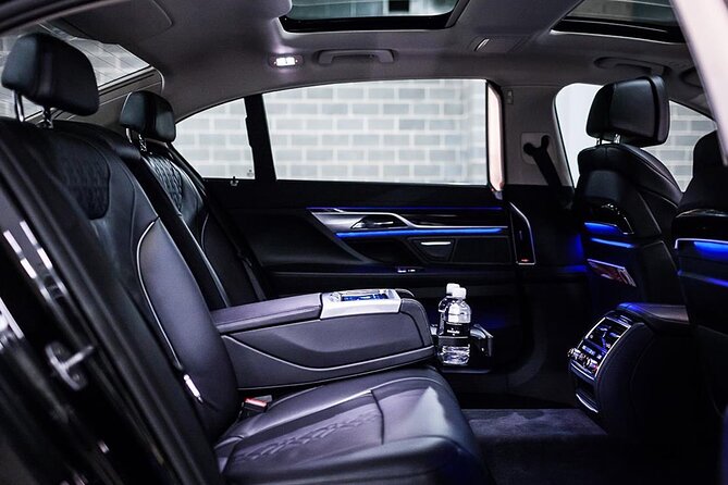 Luxury Sydney Airport Arrival Transfer - Sedan/SUV - Communication and Flight Delays: When It Really Matters