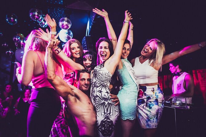 Magic Men Cabaret Show - Entering the Night: Meeting Point, Start Time, and Check-In Feel