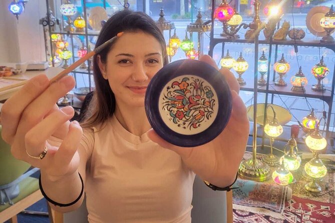 Paint and Sip Classes Sydney: Ceramic Plates & Bowls - What You Paint: Ceramic Plates and Bowls You Make Yourself