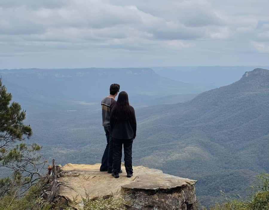Private Blue Mountains, Scenic World & Wentworth Falls Tour - Katoomba Falls and the finishing lookouts, Boar’s Head to Cahill’s
