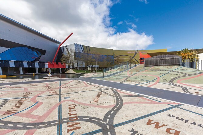 Private Canberra Day Tour from Sydney - Royal Australian Mint: seeing coins made up close