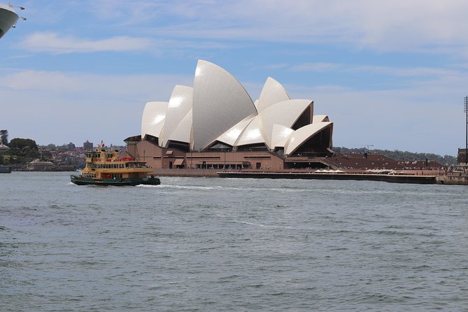 Private Sydney City and Bondi Beach Half Day Tour - Private pickup plus a 4-hour game plan