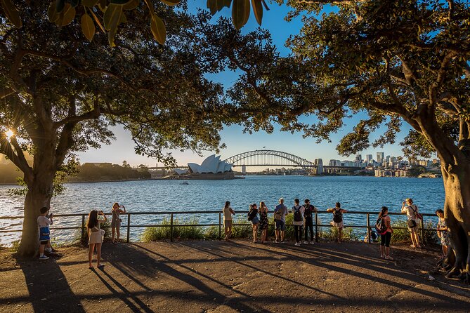 Private Sydney Harbour Sunset Photo Tour & Cruise - Mrs Macquarie’s Chair: the Opera House and Harbour Bridge alignment moment