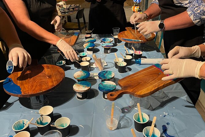 Resin Art Classes Sydney: Cheeseboards & Coasters - The Darlinghurst Meeting Point: Finding Shop 1/191 William Street