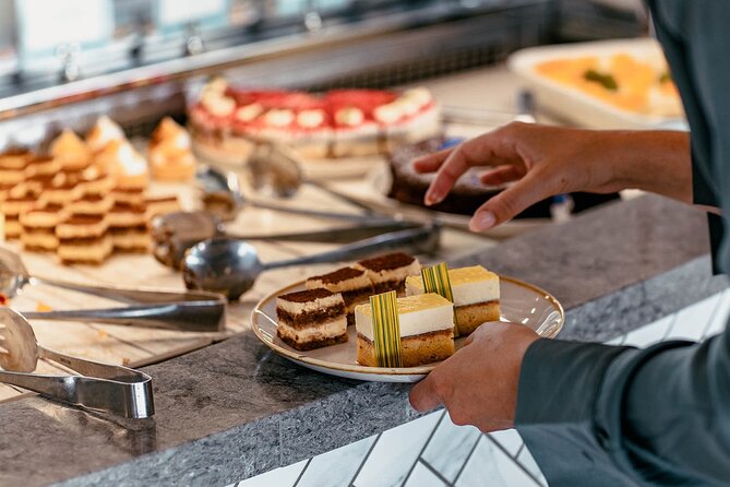 Skyfeast Dining Experience at Sydney Tower - Sunset Versus Midday: Picking the Time Slot That Fits Your Style