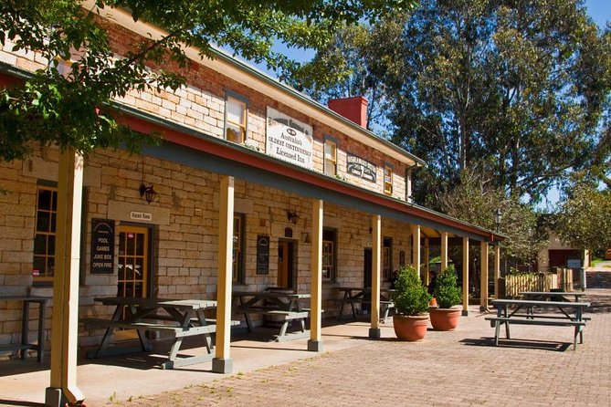 Southern Highlands Private Tour with Wine, Waterfall and Garden - Southern Highlands Day Trip, Private Pickup, and a Real Sense of Pace