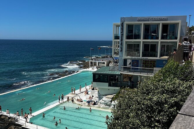 Story of Sydney Tour (mini coach) - A 4-hour Sydney sampler that mixes van time with real walking