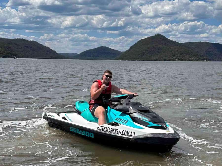 Sydney: 30 min Jet Ski Safari - Jet Ski Safari on the Hawkesbury: bridges, mangroves, and real momentum