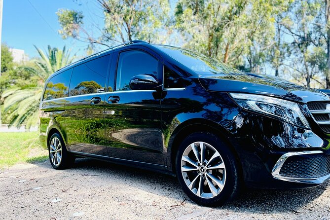 Sydney Airport Private Luxury Transfers - The Meet-and-Greet System at Sydney Arrivals (How to Avoid the Usual Stress)