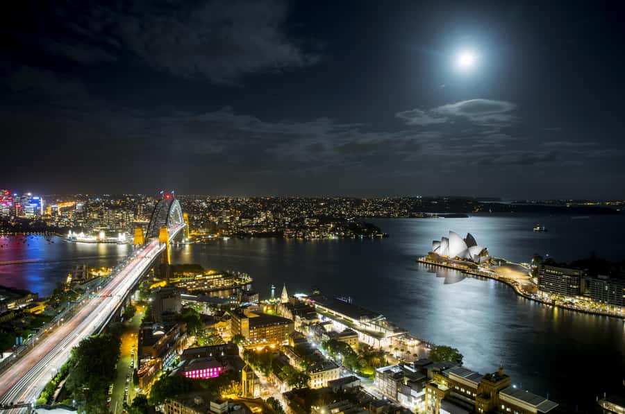Sydney: Big Bus Panoramic Night Tour by Open-Top Bus - The Big Names: Opera House and Circular Quay Pass-By Moments