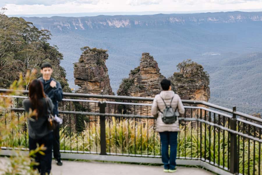 Sydney: Blue Mountains Scenic World, Wildlife Park and Lunch - Responsible tourism: a carbon neutral day trip from Sydney