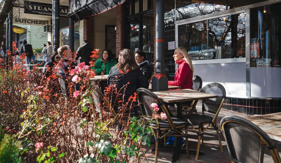 Sydney: Blue Mountains Wildlife & Bushwalk Small-Group Tour - Comfort checklist: what to bring and what to skip