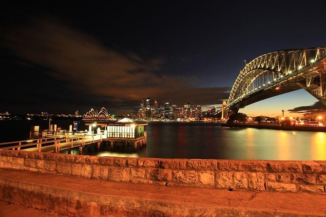 Sydney: Book A Local Host - Starting at Sydney Town Hall, Then Building Your Day