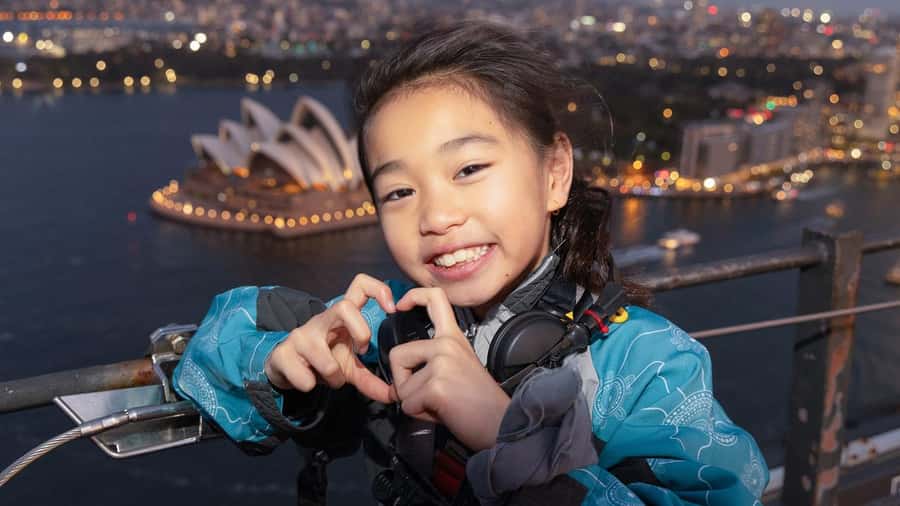 Sydney: BridgeClimb Sydney Harbour Summit Night - Small groups up to 14: the difference between stress and steady